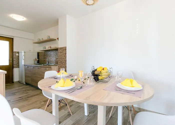 Mazor By Interhome *