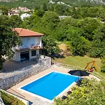 Mazor By Interhome *