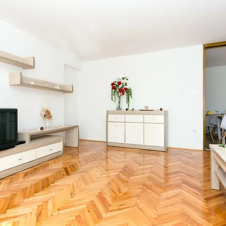 Сasa de vacaciones Mazor By Interhome