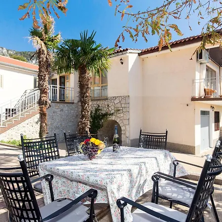 Nyaraló Mazor By Interhome Bribir